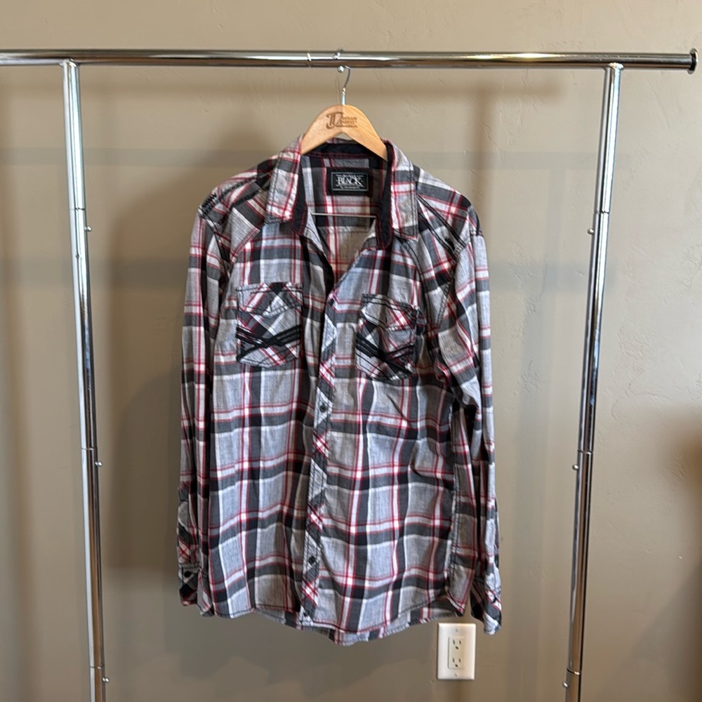 Men’s Buckle Black Snap Button Down shirt, long sleeves. Standard Fit, Size XL.